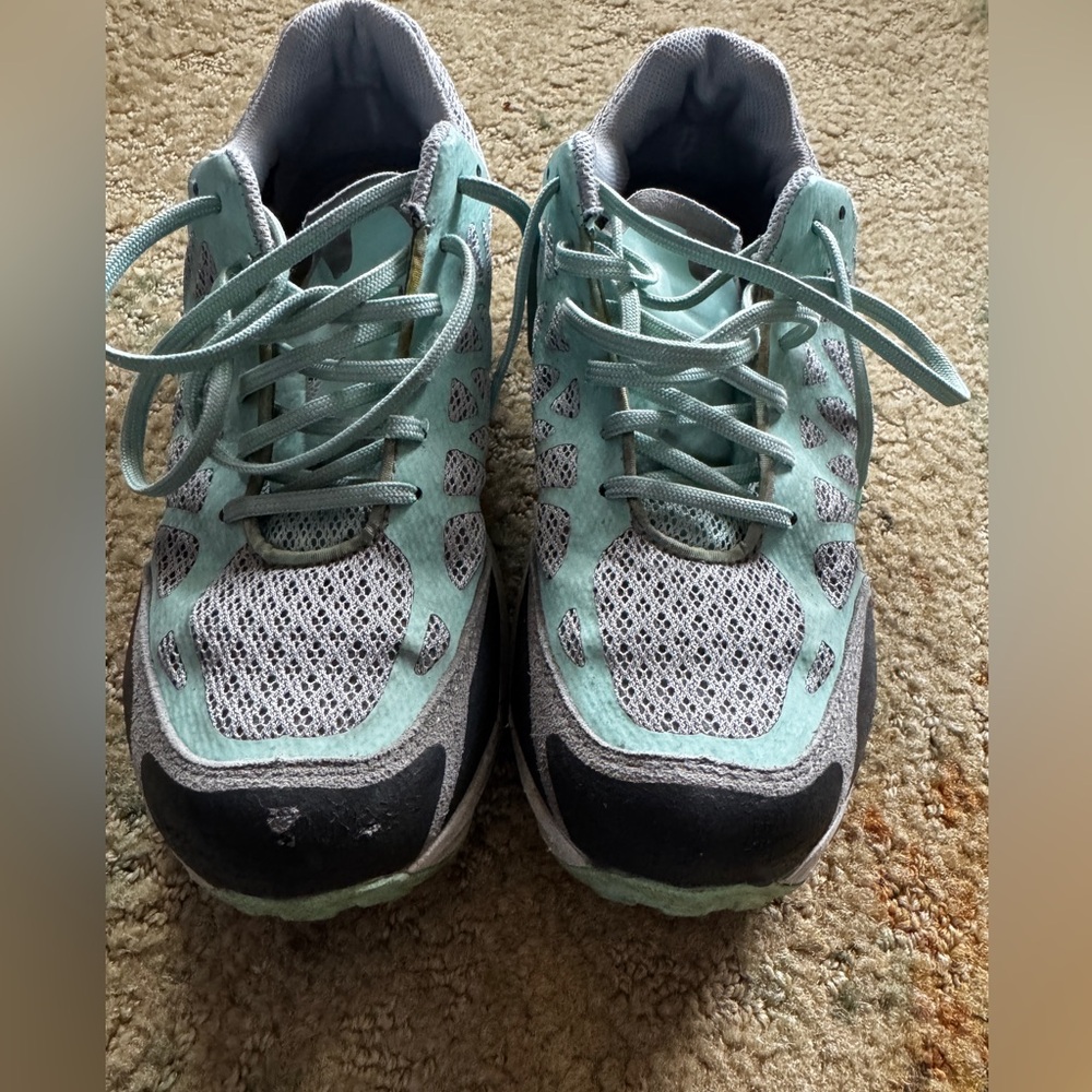 Steel toe shoes
